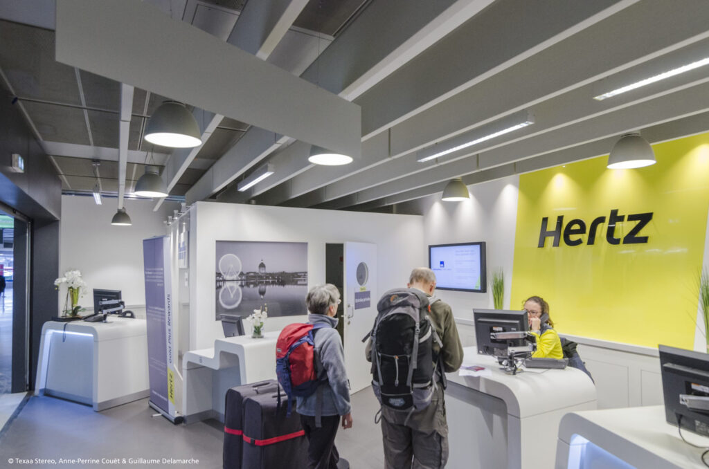 Mavotrans geluidsabsorptie, Texaa Stereo bij kantoorbalie. 2 van serie 1