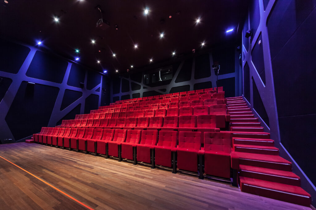 Mavo-dBound-liner_Delawei_Rutger-Hauer-zaal-01-3