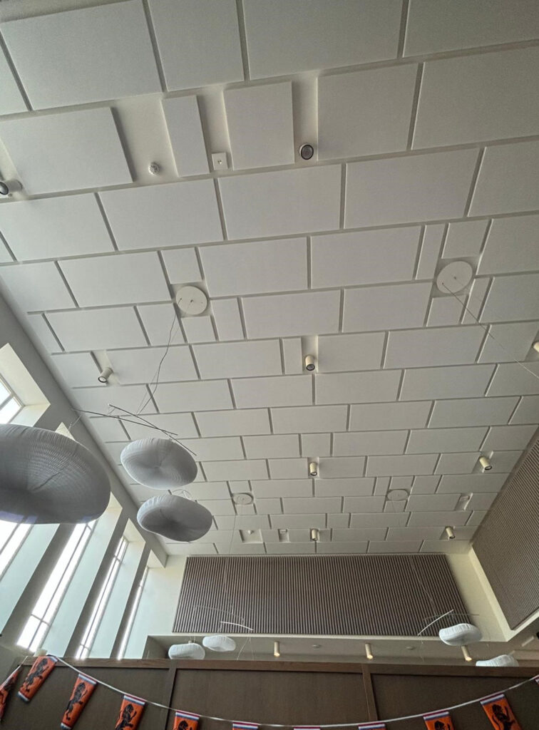 Mavotrans geluidsabsorptie_ Mavopreen plano polar bij woonzorg ouderenzorg-05