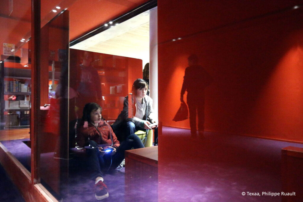 Mavotrans_Geluidsabsorptie_Texaa_Vibrasto_plafond_bibliotheek_mediatheque-Brest_02