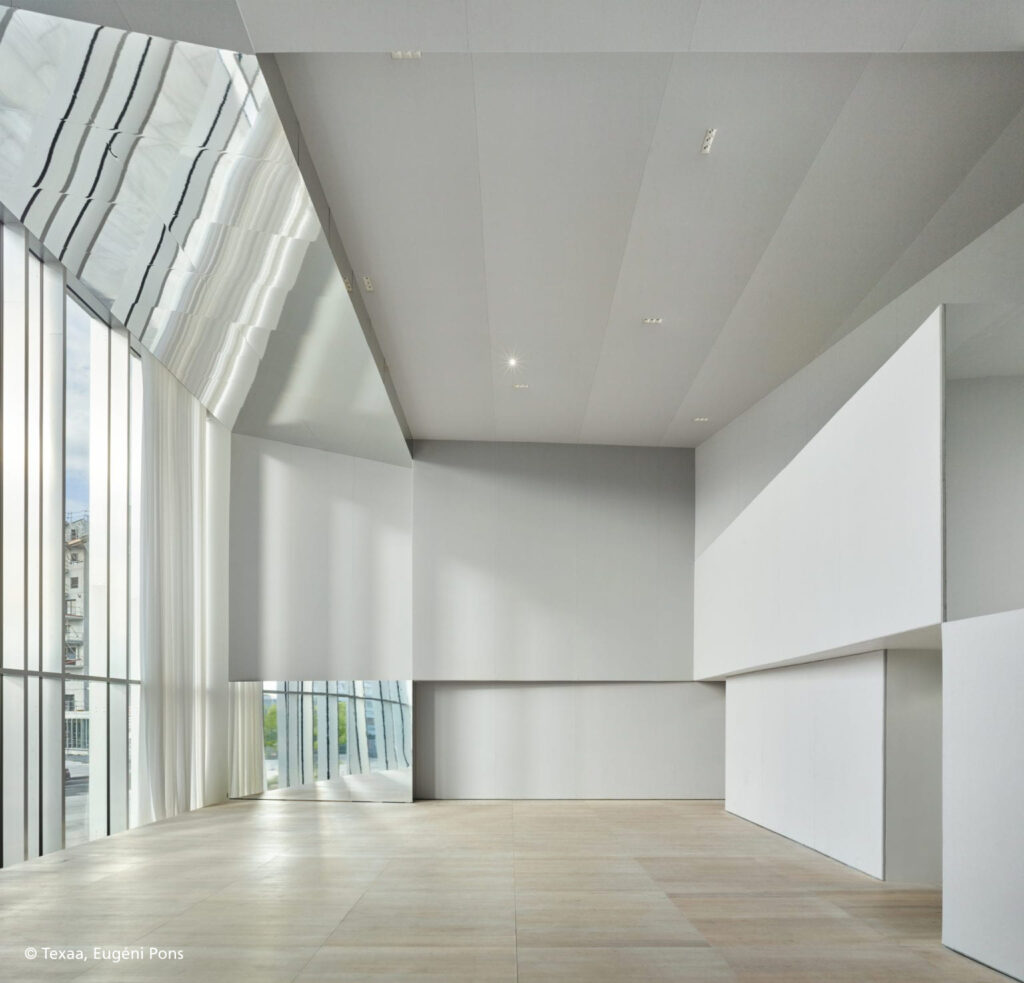 Mavotrans_Geluidsabsorptie_minimalisme-oefenruitmen-exaa-vibrasto_Salvador-Allende_0