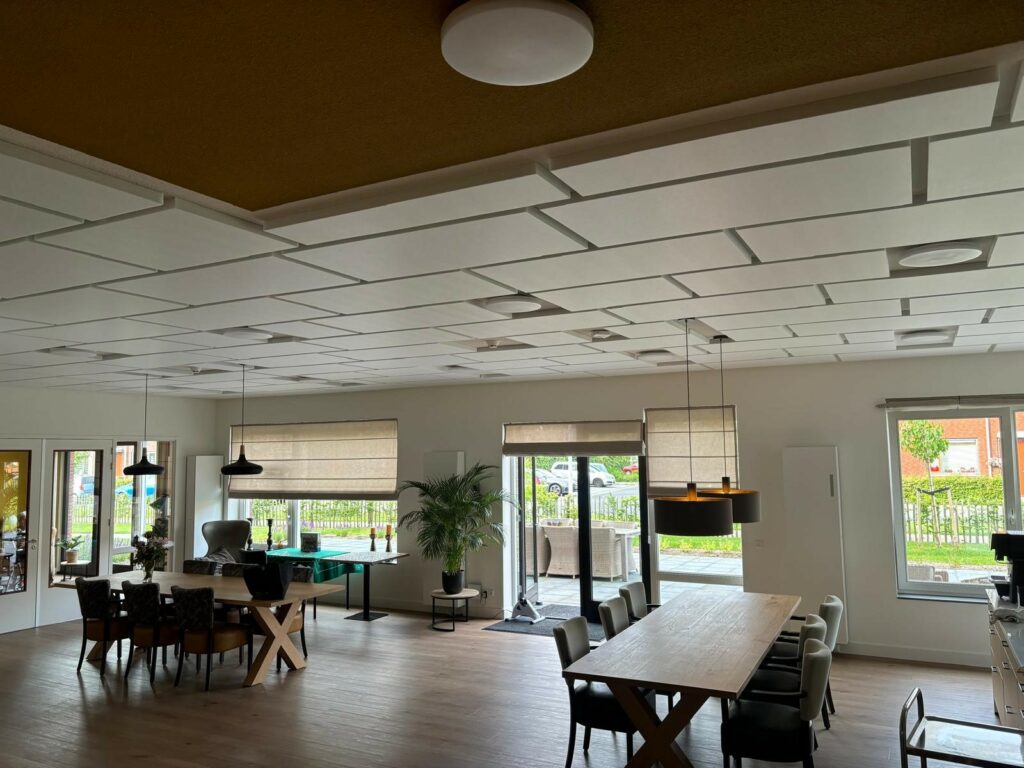 Mavotrans geluidsabsorptie_ Mavopreen plano polar bij woonzorg ouderenzorg-02