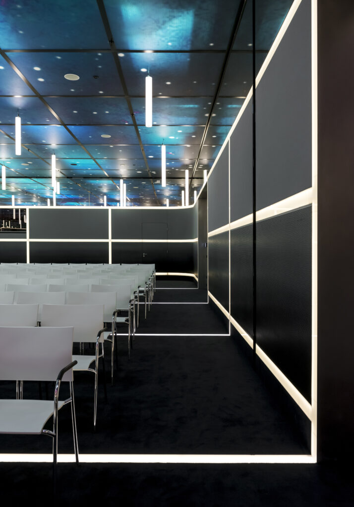 mavotrans-geluidsabsorptie_Supernova-zaal-1-Texaa_Vibrasto-02