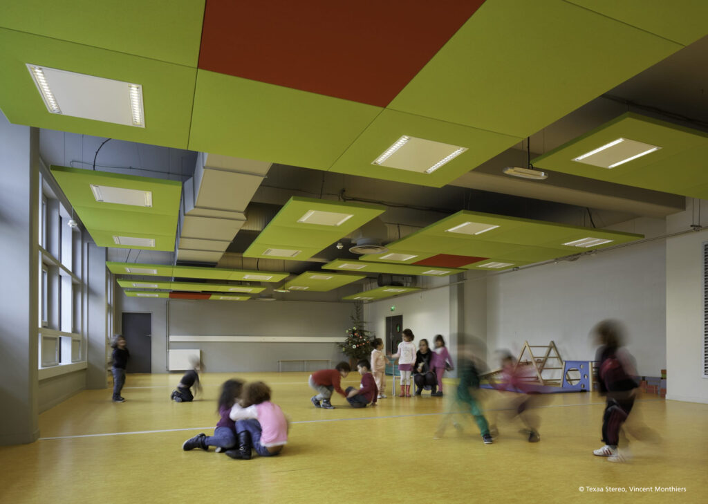 Mavotrans geluidsabsorptie_Texaa_Stereo_BSO_plafond_Scolaire-ponts-jumeaux-toulouse_04