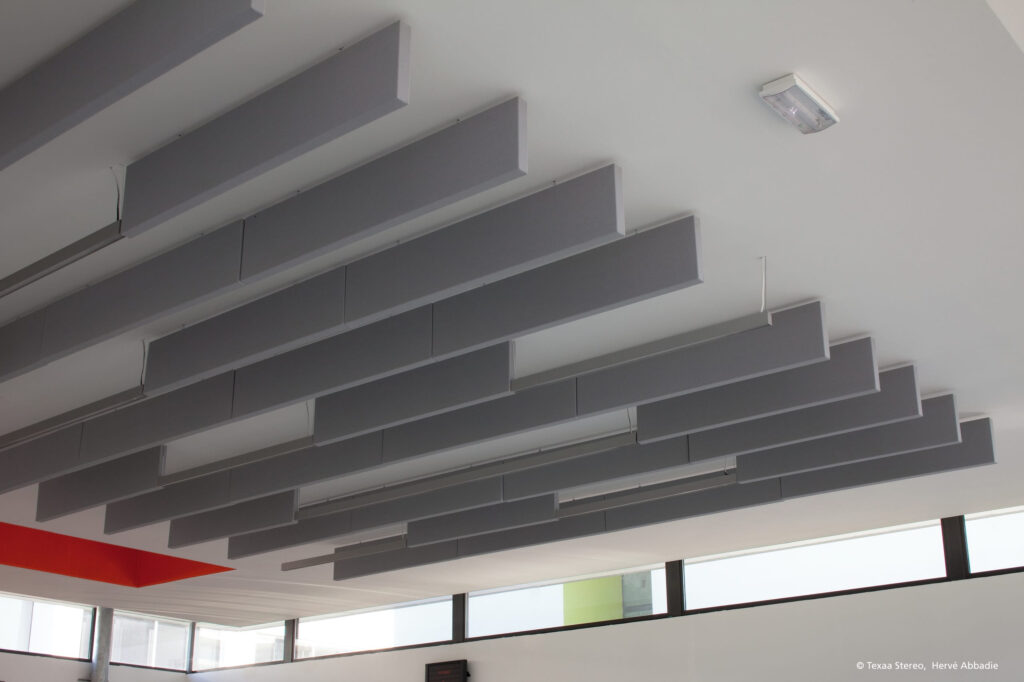 Mavotrans_geluidsabsorptie_Texaa-stereo_plafond_kantine-02