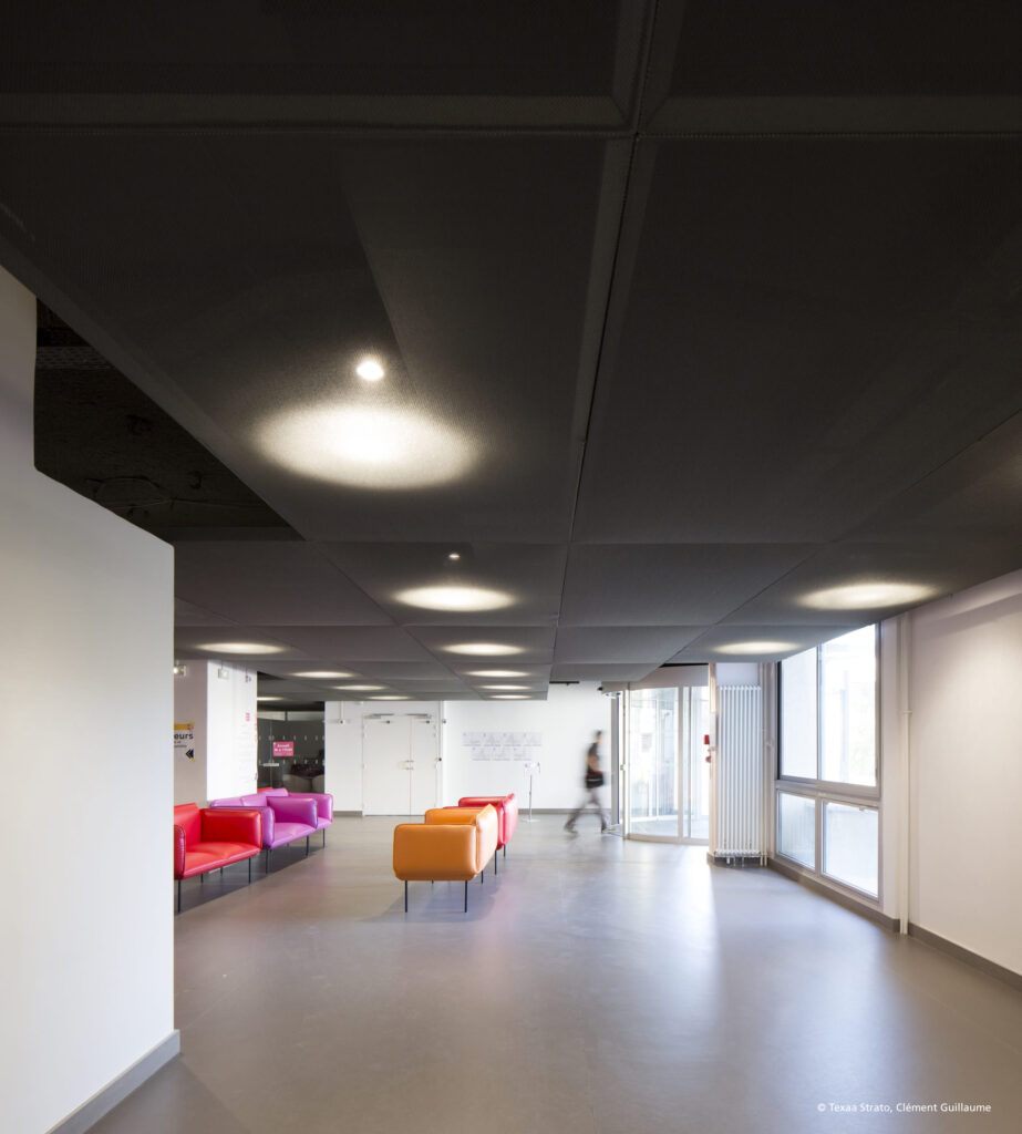 Mavotrans-Texaa_Strato_ziekenhuis_wachtkamer-03