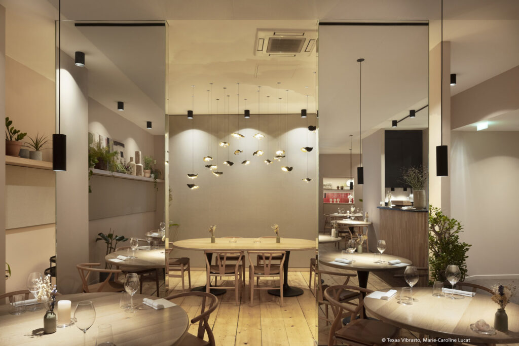 Mavotrans_geluidsabsorptie_Texaa_Vibrasto_plafond_wand_restaurant-Pollen_02