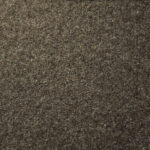 Geluidsabsorberende wandpanelen van Nederlands wolvilt in de kleur bont.