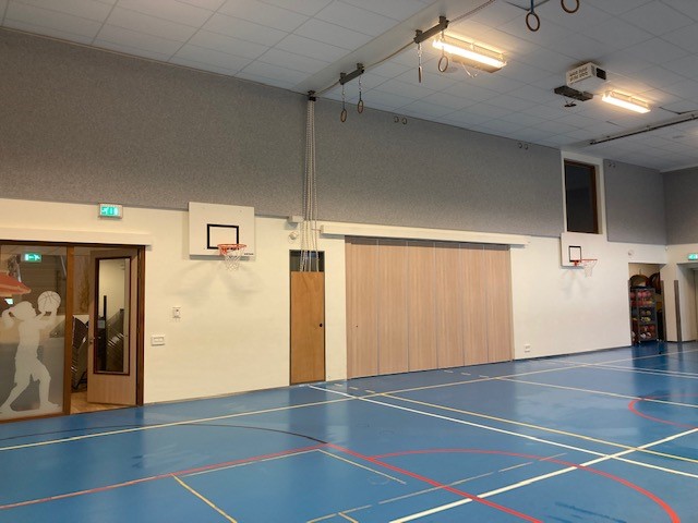 Gymwall toegepast in gymzaal van school - Mavotrans