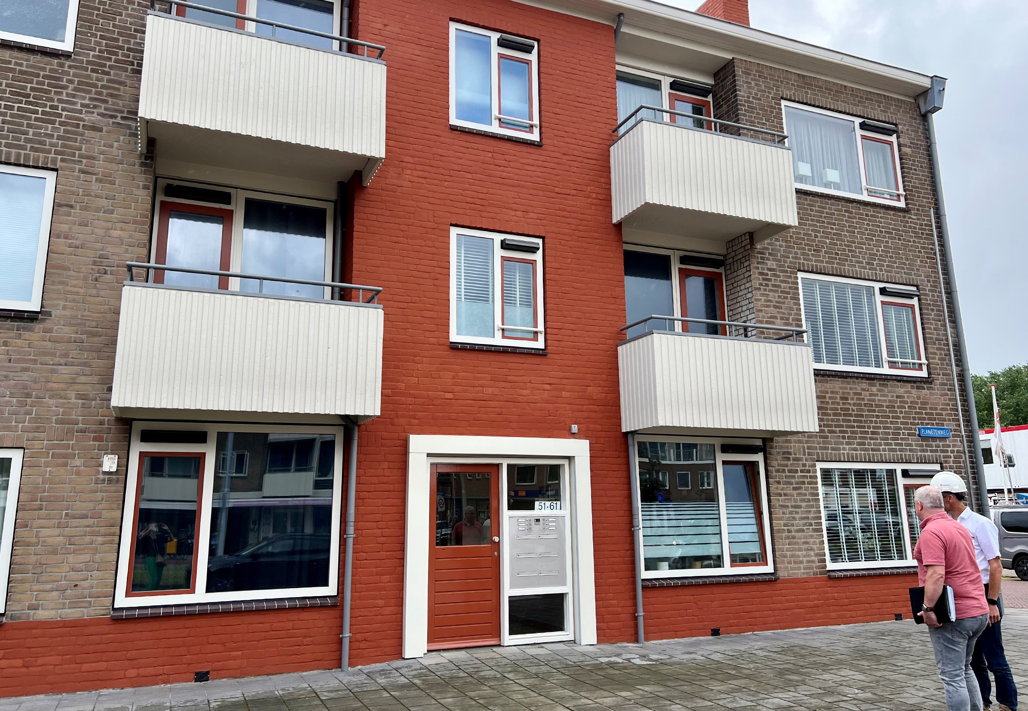 Mavotrans REF-ruimteakoestiek_Heembouw-IJmuiden-01 - Verbeterde akoestiek voor 42 trappenhuizen bij een grootschalige duurzame renovatie uit van 269 portiekwoningen in de Duinwijk van IJmuiden.